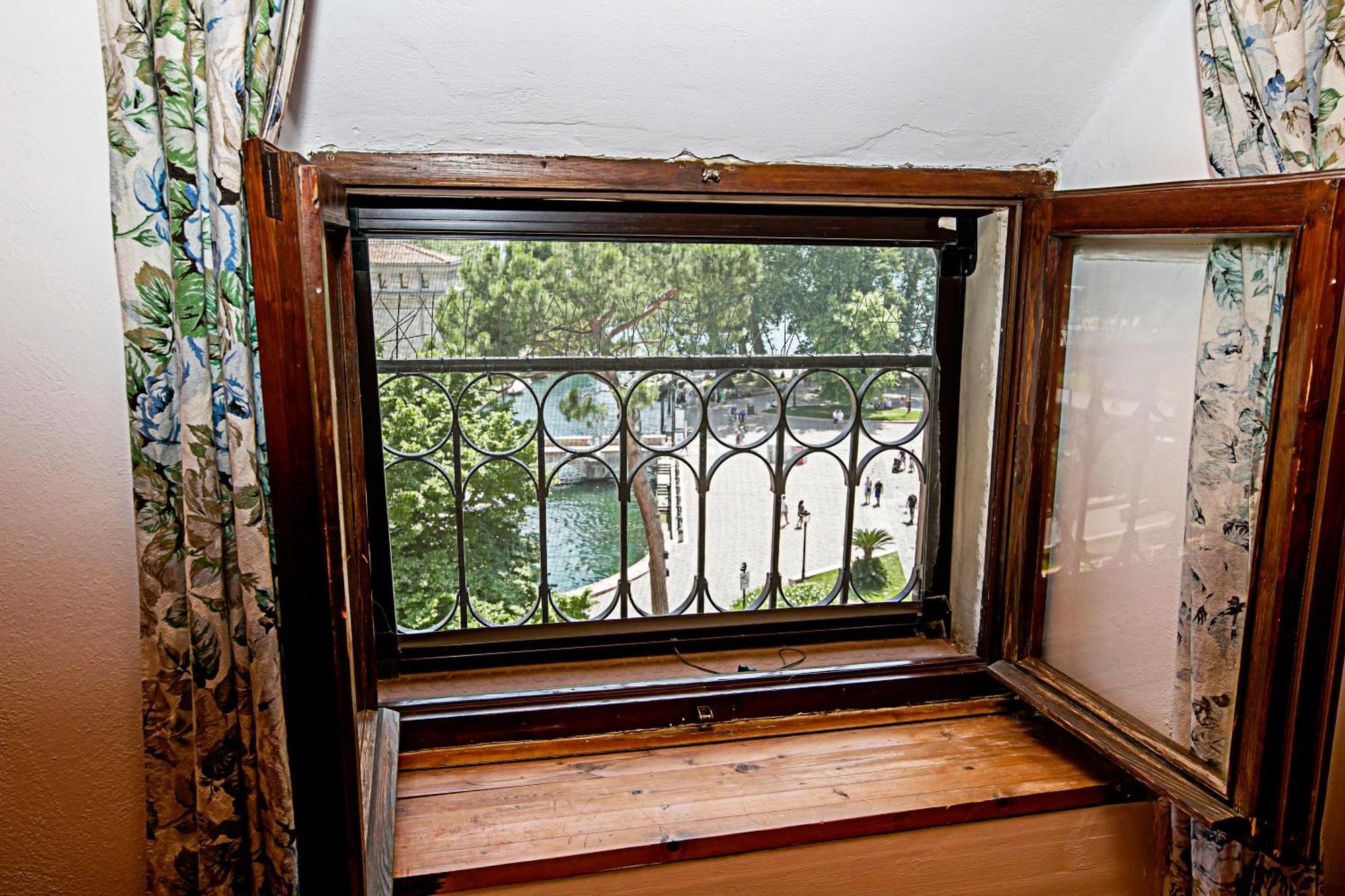 Residenza Rocca Del Lago 2 - Happy Rentals Riva del Garda Exterior foto